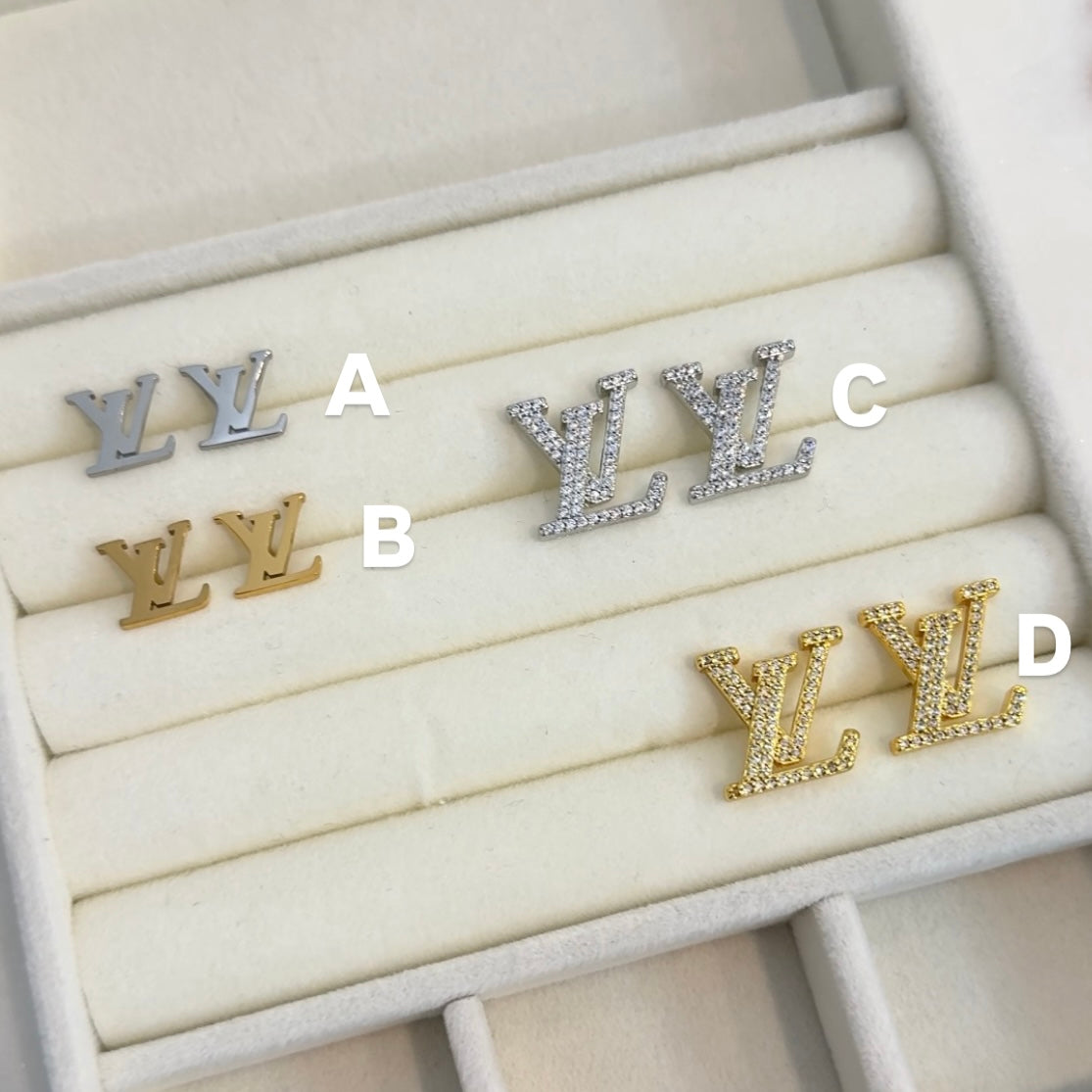 Essentials Earrings