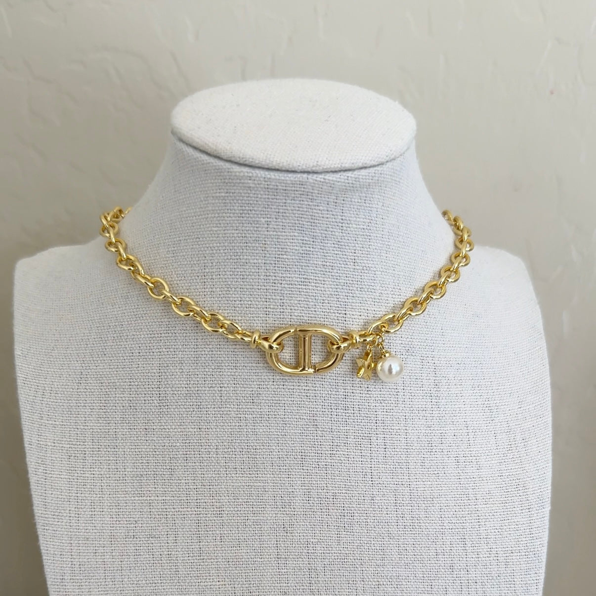 Chocker Necklace