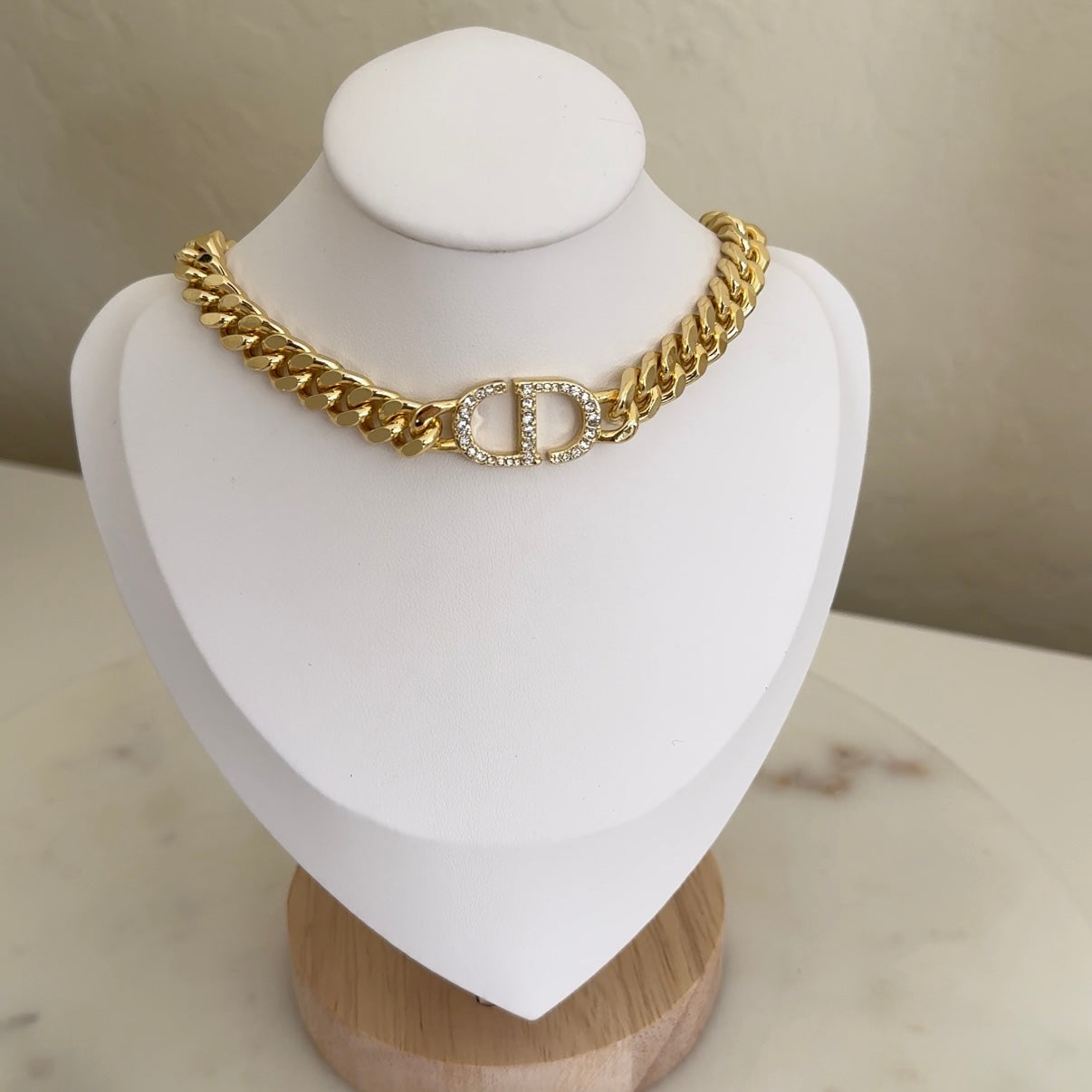 Chocker Necklace
