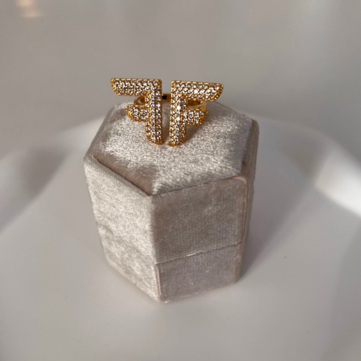 FF Ring