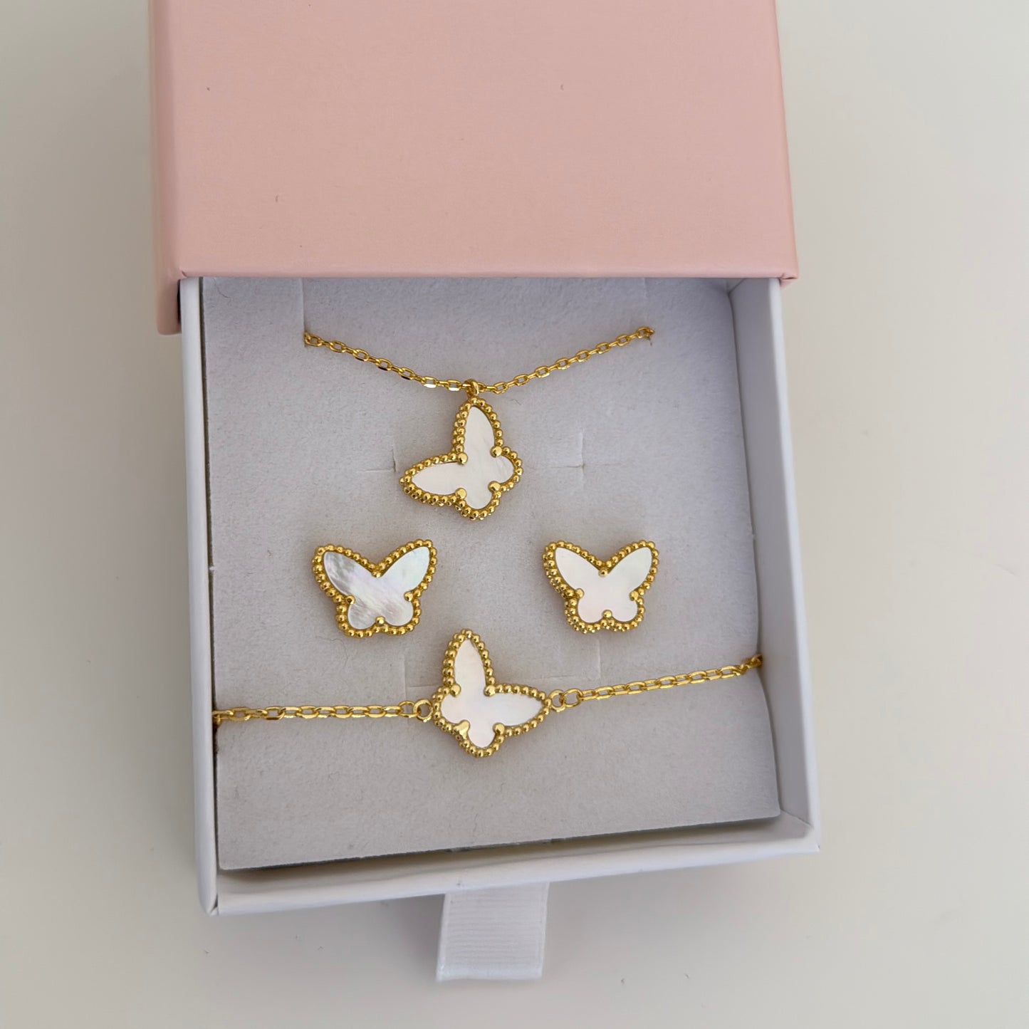 Butterfly White Pearl Set