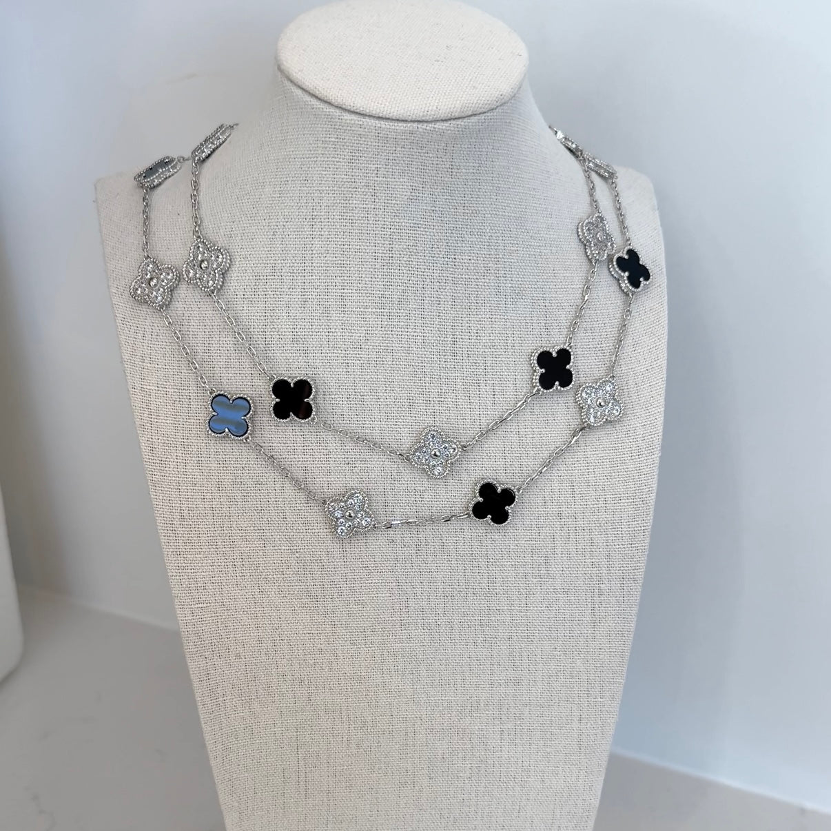 Lucky Flowers Necklace