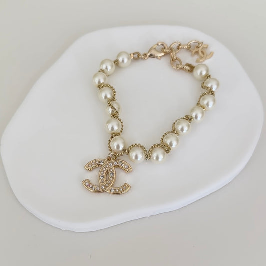 Pearl Braceler
