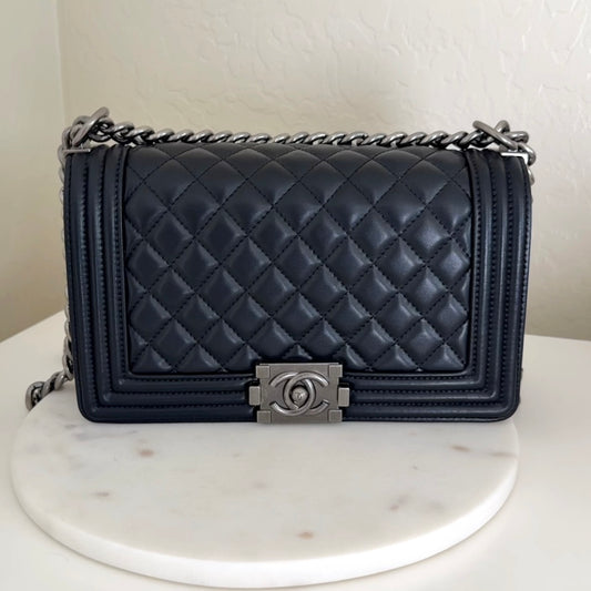 Black Purse