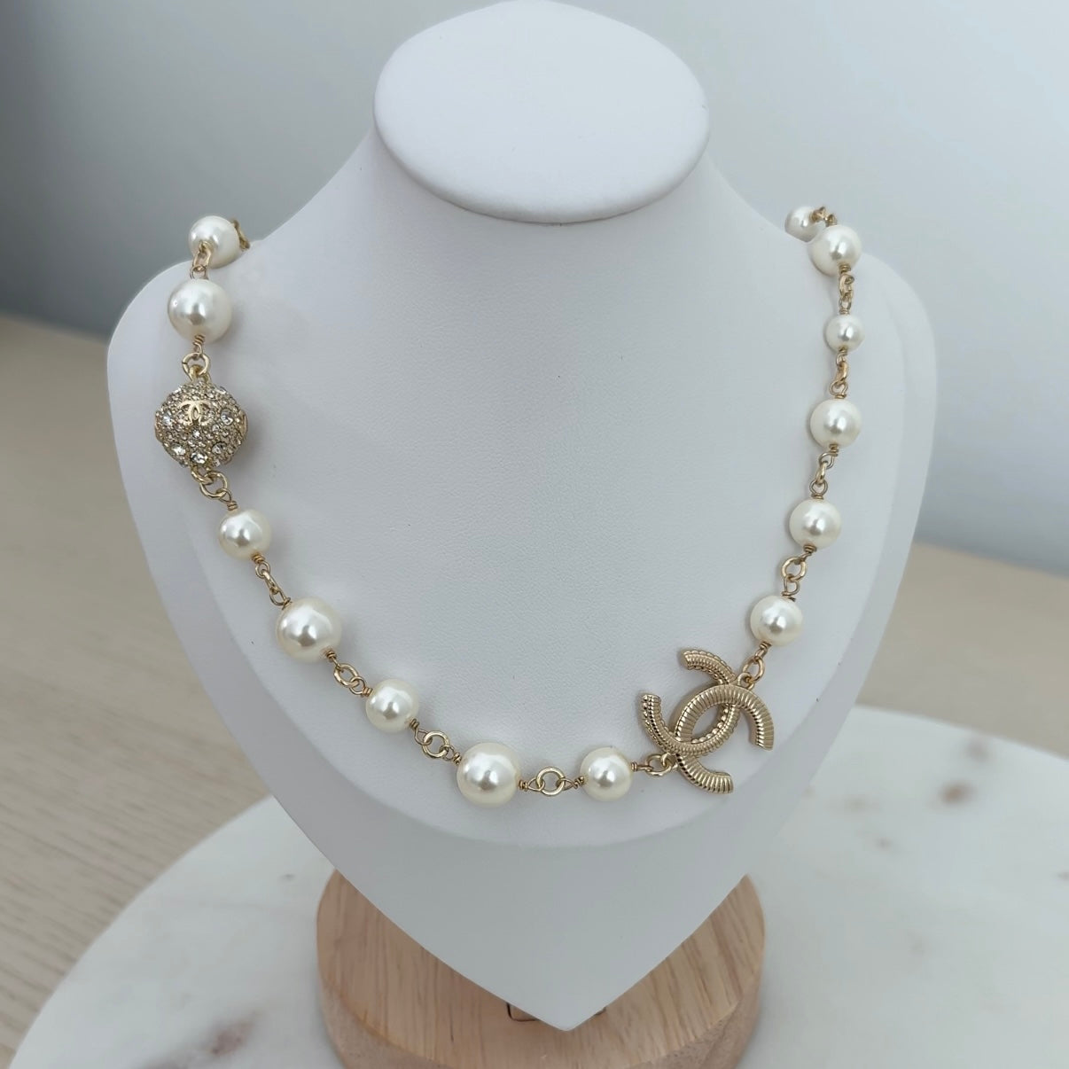 Pearl Necklace (Read Description)