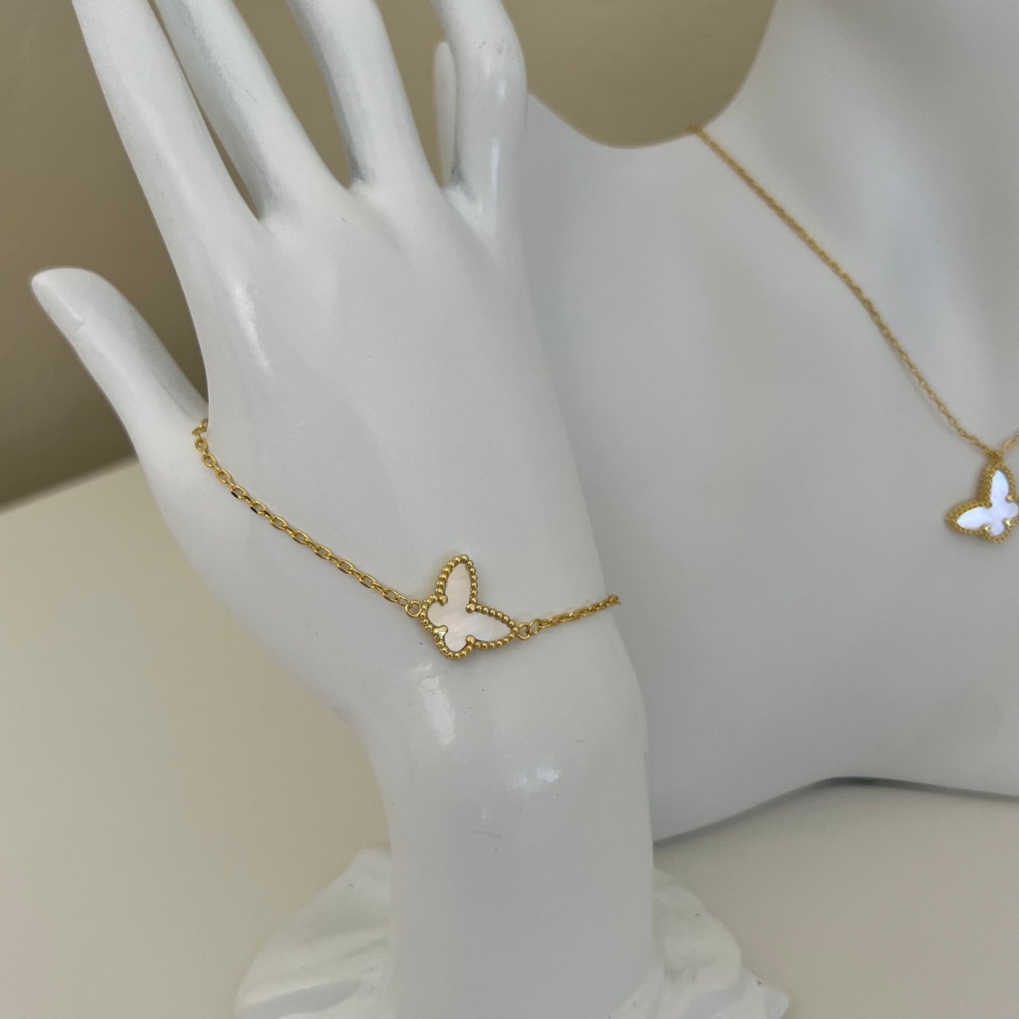 Butterfly White Pearl Set