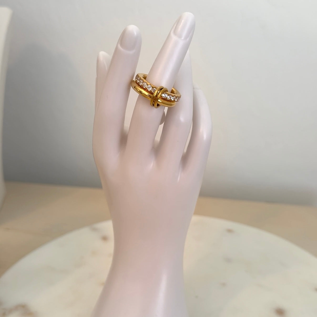 Ring