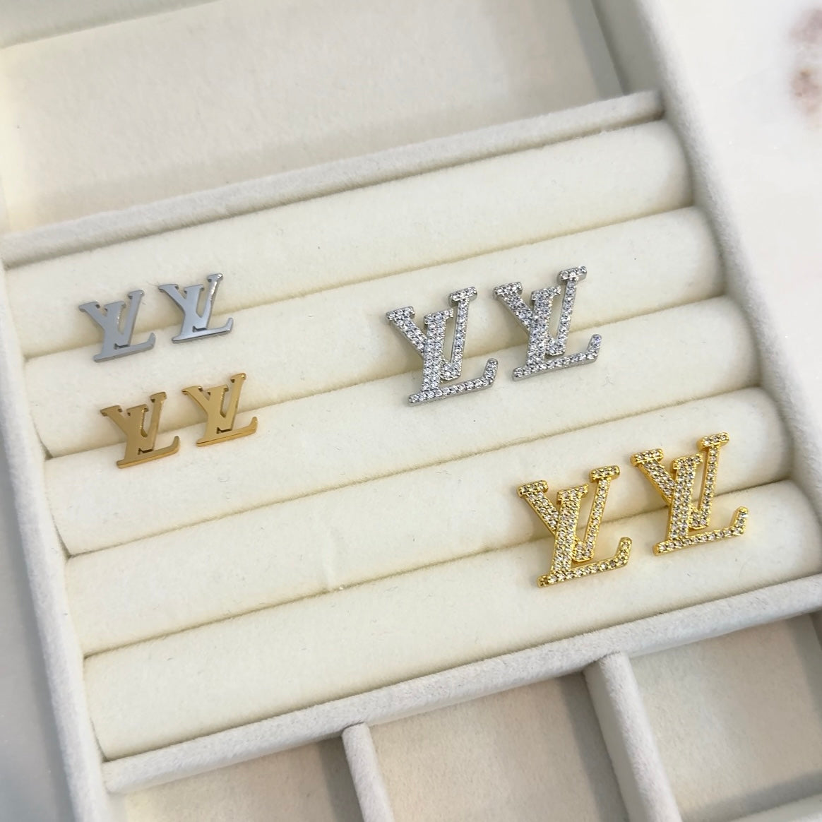 Essentials Earrings