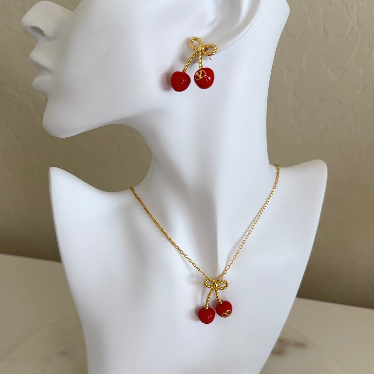 Red Cherry Jewels