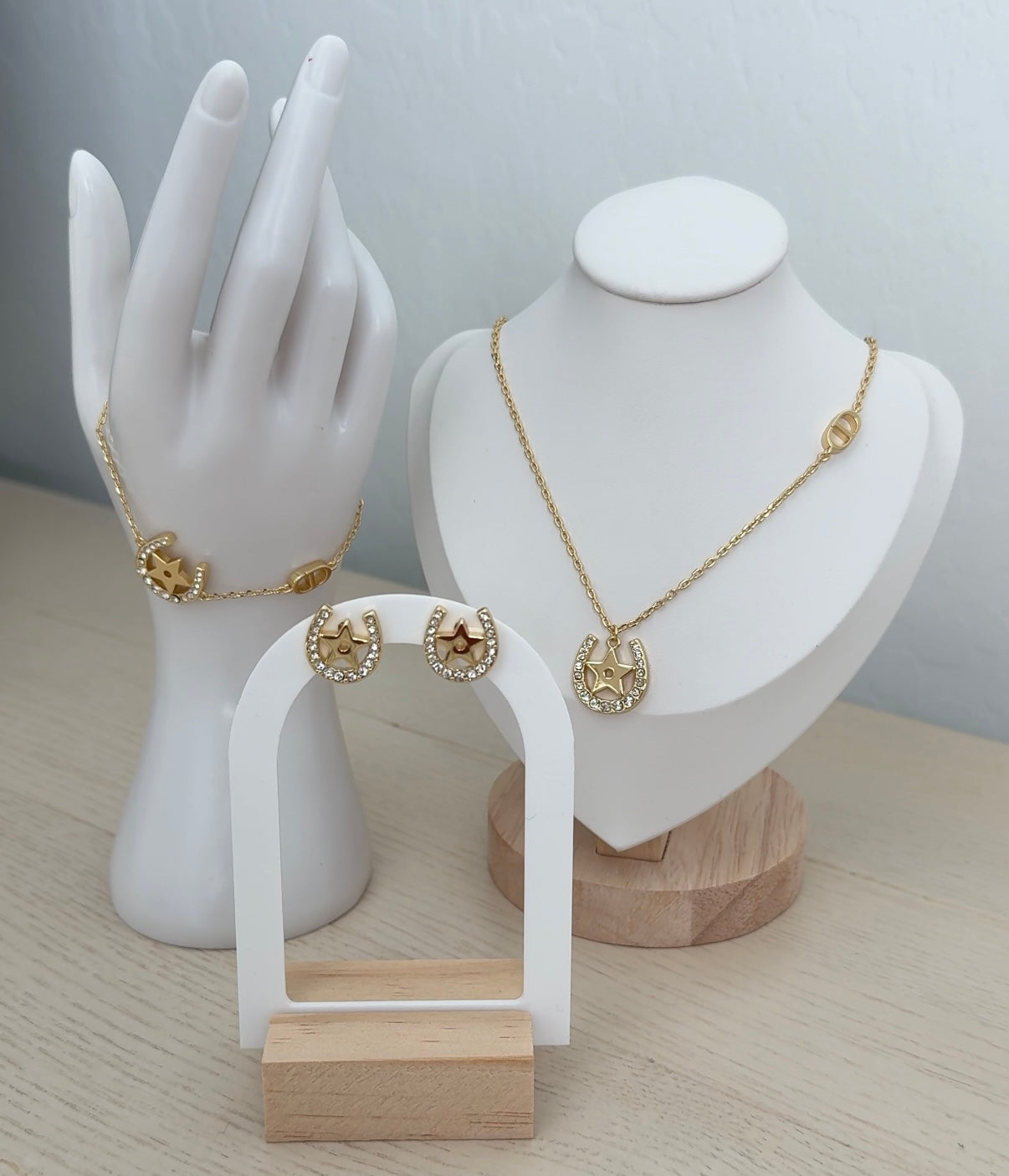 Horseshoe Jewels