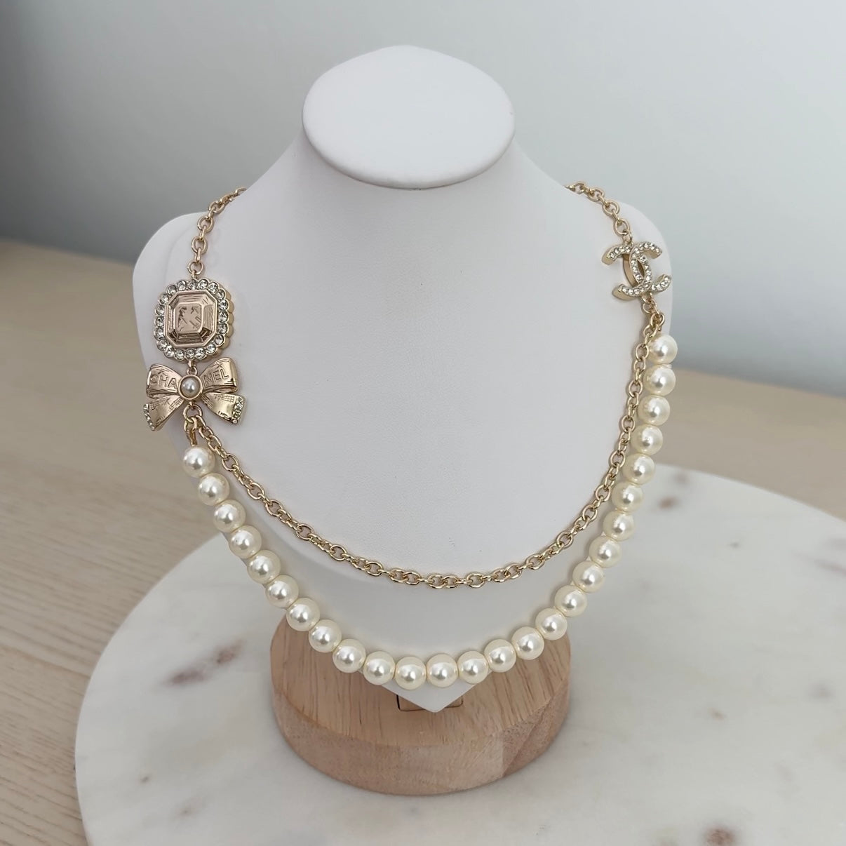 Bow Pearl Necklace