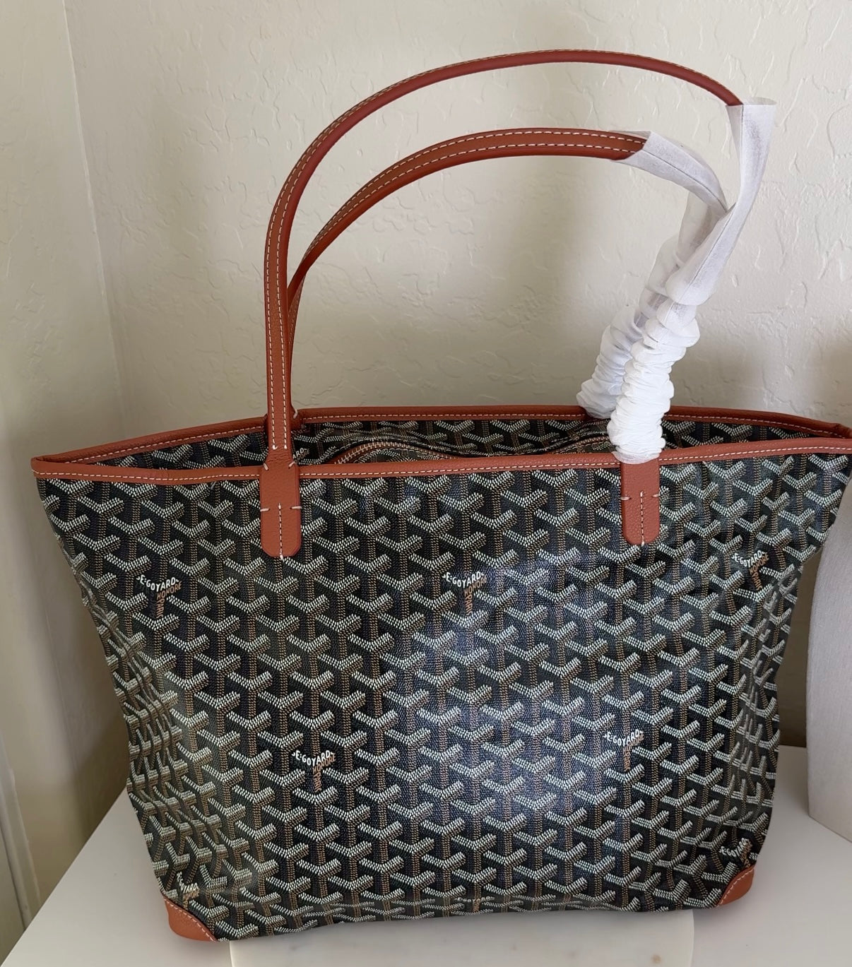 Medium Tote Purse