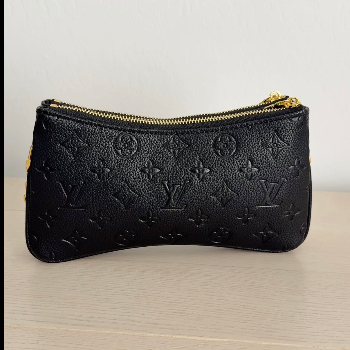 Black Purse
