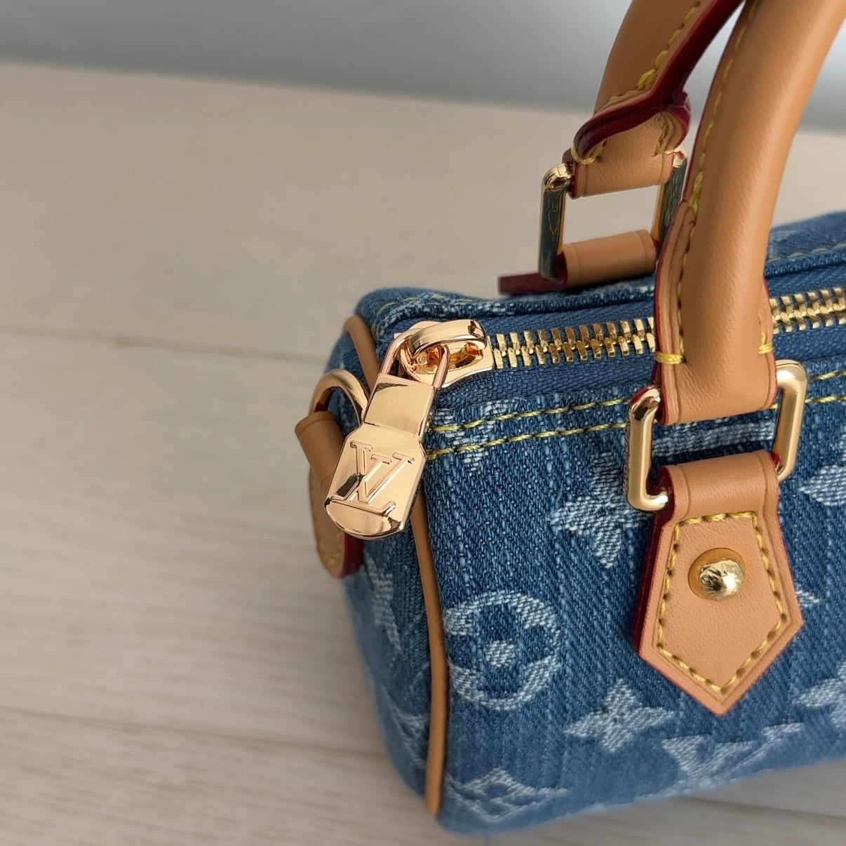 Mini Purse (Read Description)