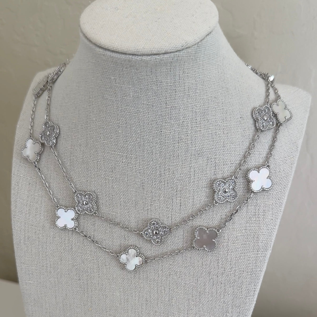 Lucky Necklace White Gold Plated