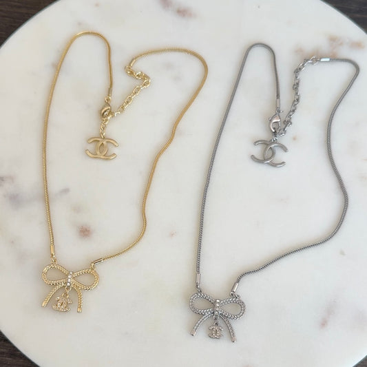 Bow Necklace