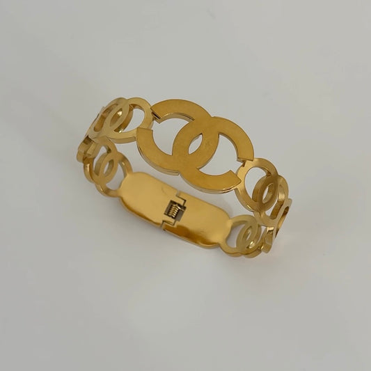 C Bracelet
