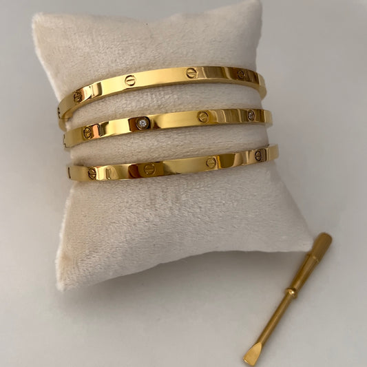 Luv Thin Bracelet